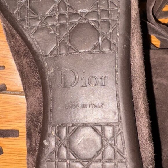 Dior Brown Suede Fringe Booties, Size 39.5, Damaged Right Heel - Picture 11 of 11